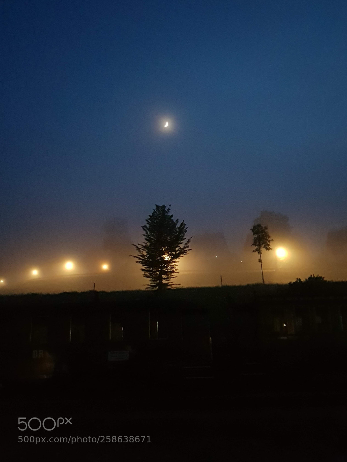 Samsung Galaxy S8 sample photo. Warten auf den nachtzug photography