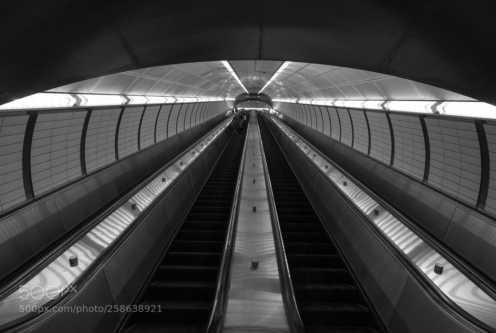 Nikon D90 sample photo. Hudson yards escalator photography