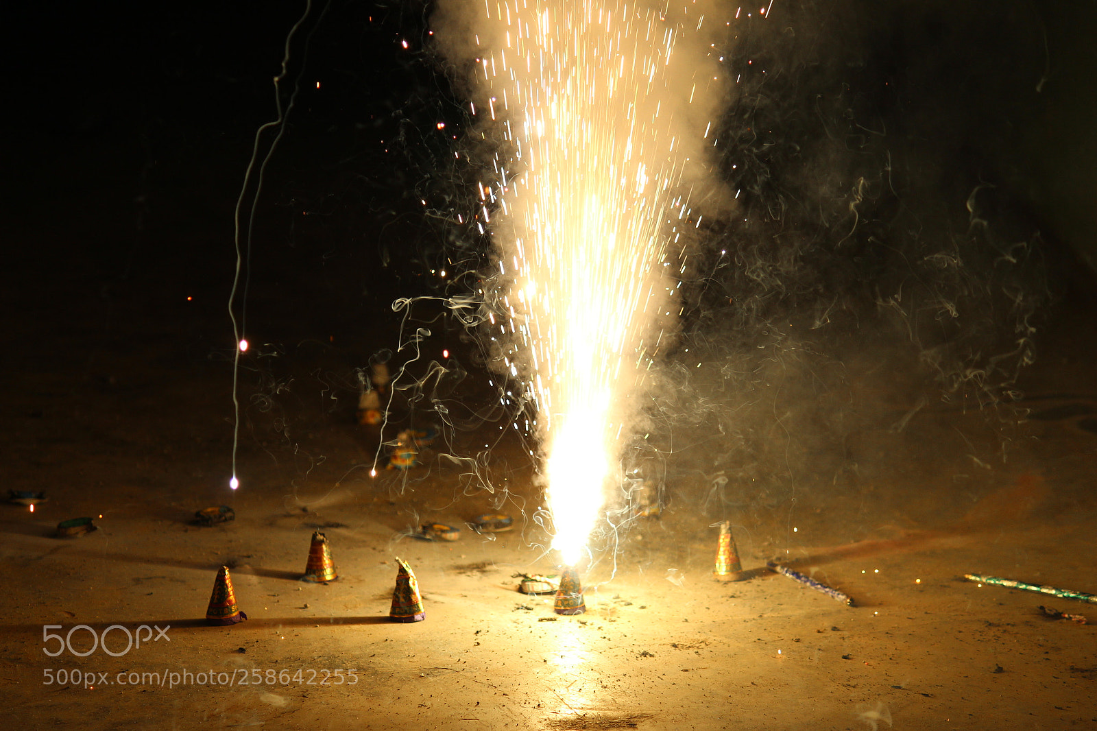 Canon EF-S 55-250mm F4-5.6 IS II sample photo. Festival eve photography