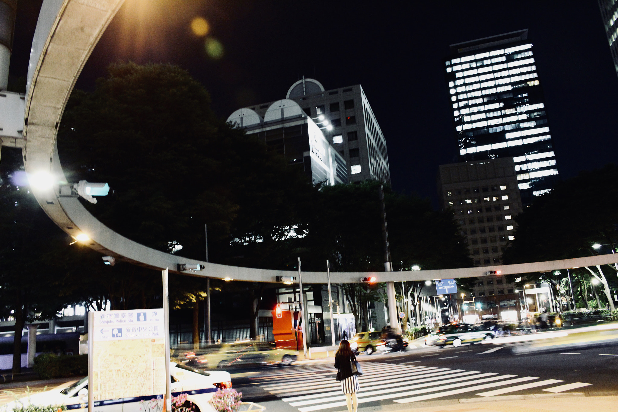 Canon EOS 100D (EOS Rebel SL1 / EOS Kiss X7) sample photo. Junction photography