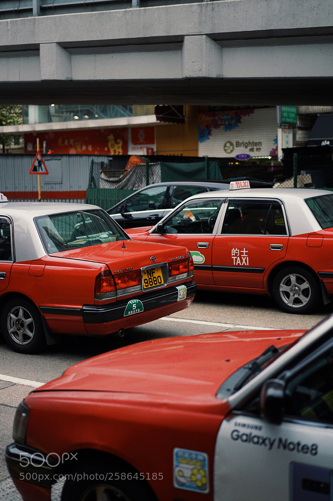 Sony a7 II sample photo. Taxi photography