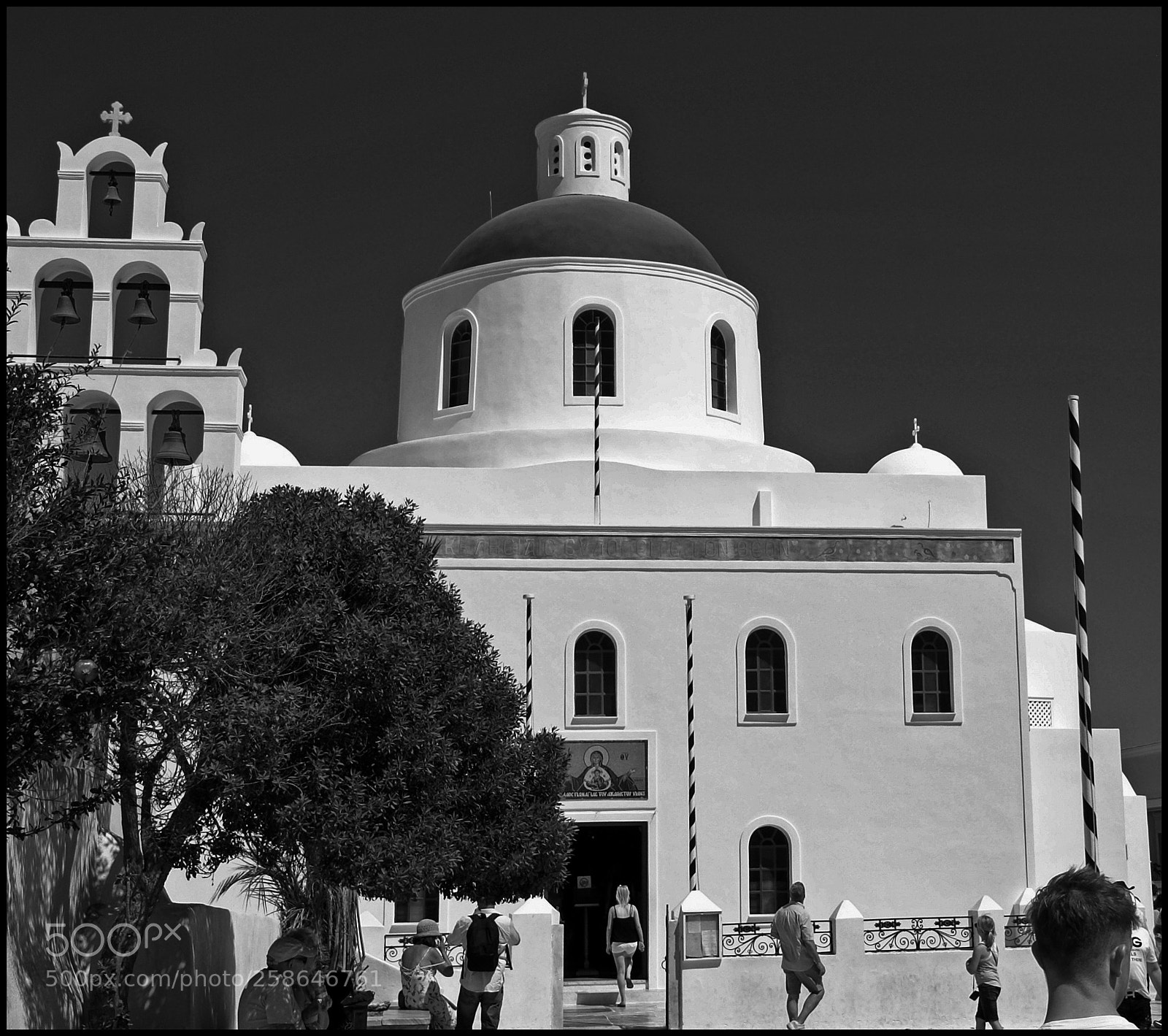 Sony Alpha DSLR-A100 sample photo. Church in oia photography