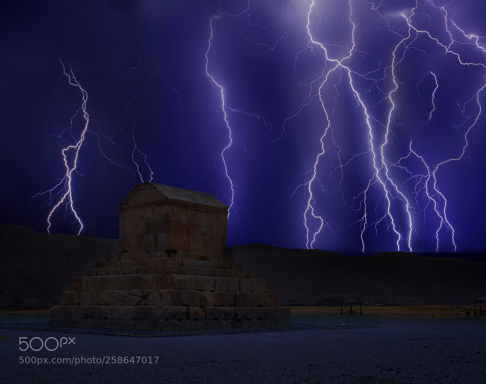 Nikon D800 sample photo. Tomb of cyrus photography