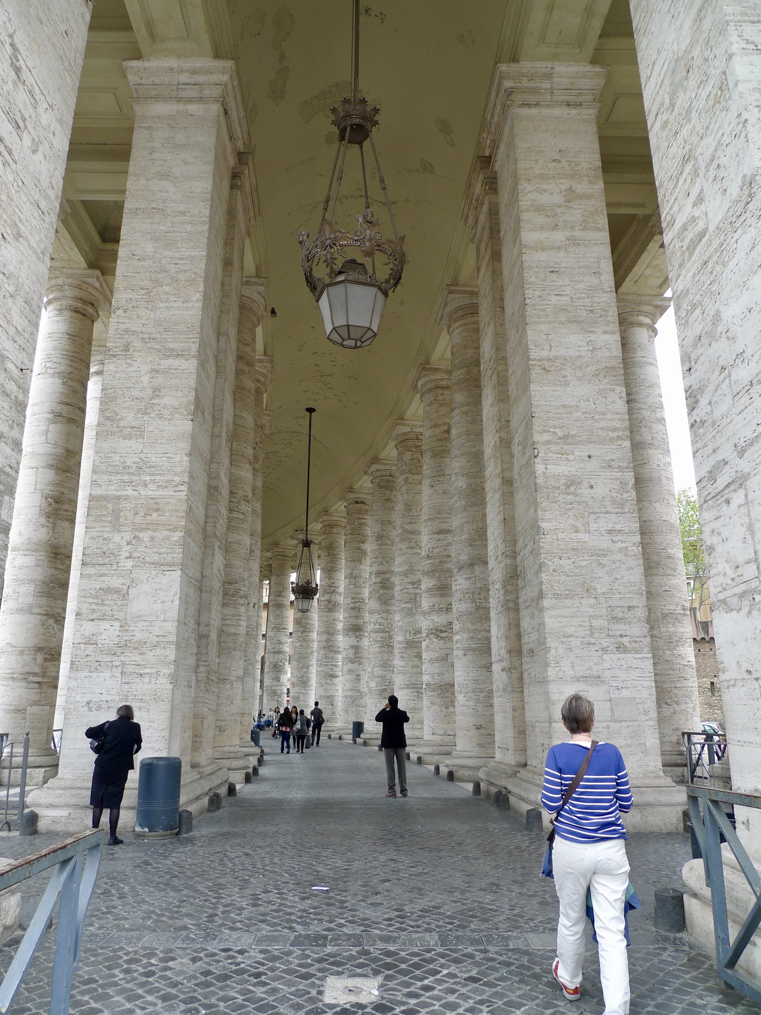 Panasonic Lumix DMC-LX3 sample photo. My wife in rome photography