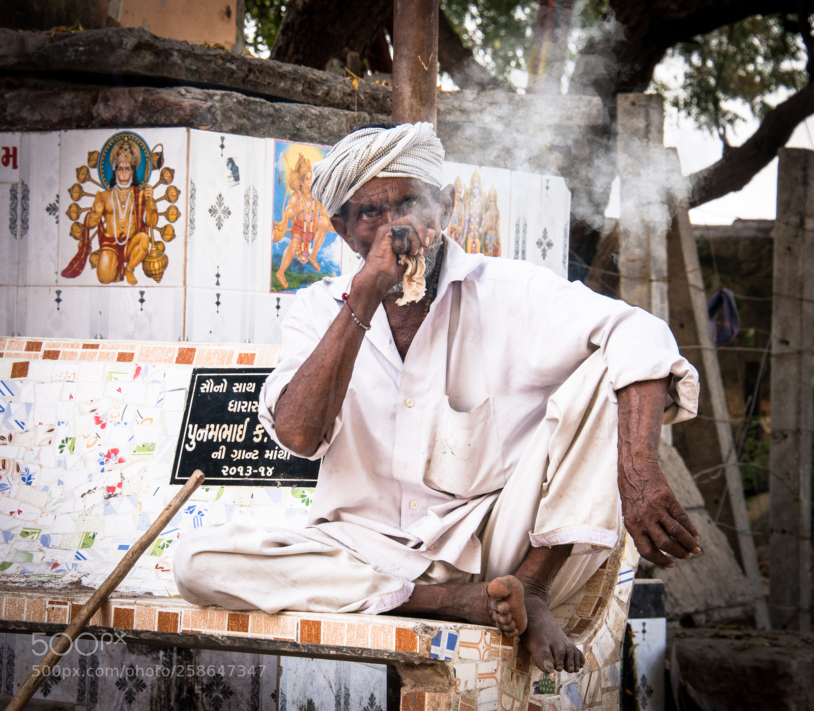 Nikon D800 sample photo. Smoke break photography