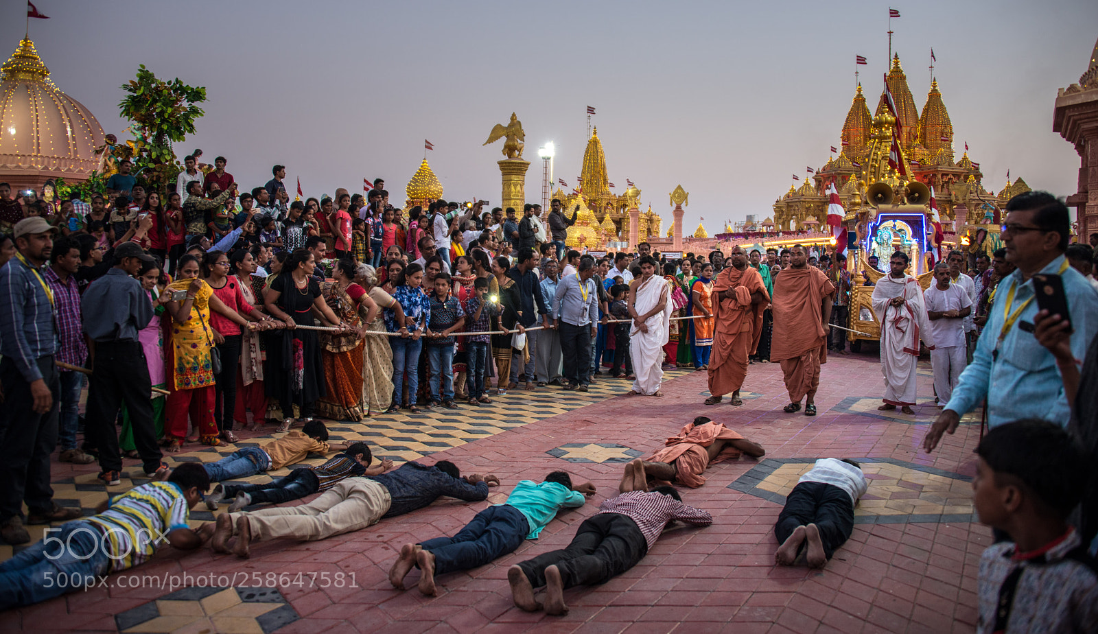 Nikon D800 sample photo. Devotion photography