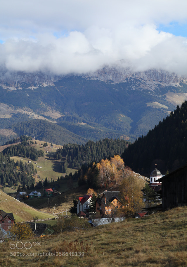 Canon EOS 80D sample photo. Mountain village photography