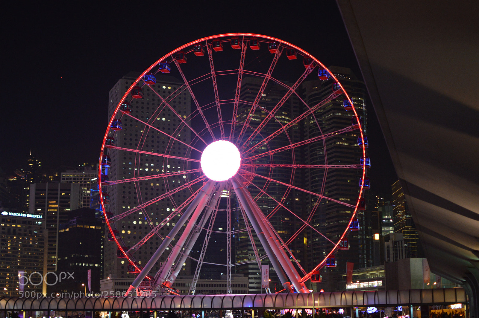 Nikon D3200 + Nikon AF-S DX Nikkor 35mm F1.8G sample photo. Ferris wheel hong kong photography