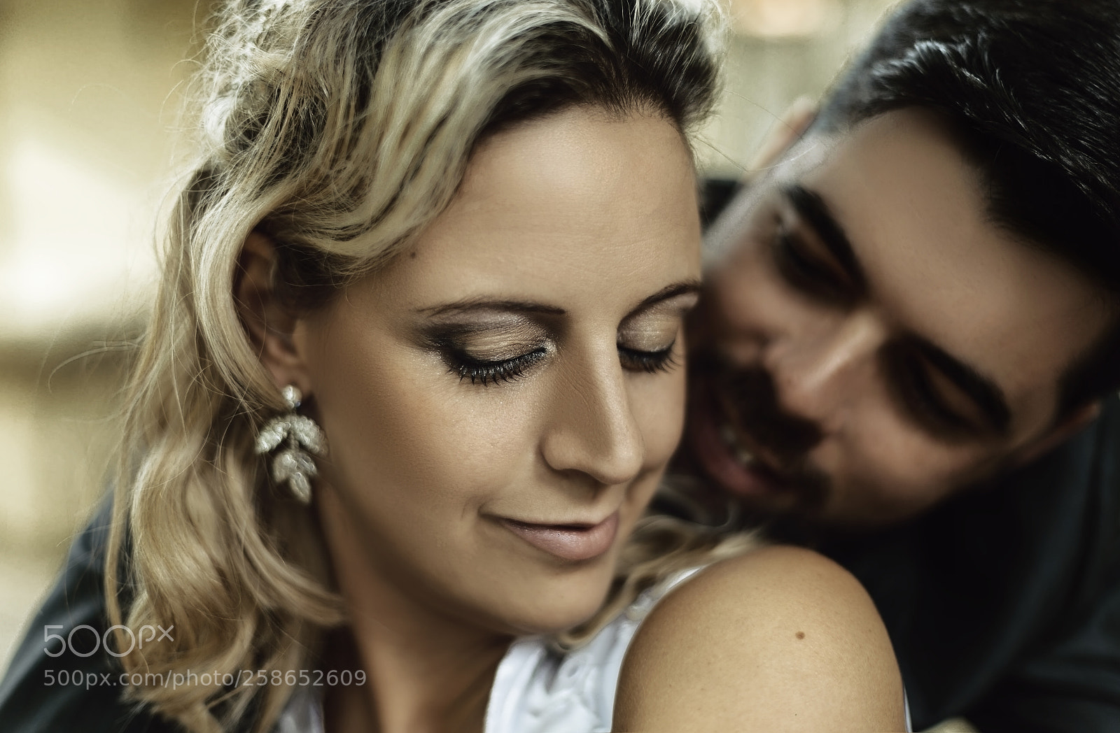 Canon EOS 6D sample photo. Kiss my neck photography