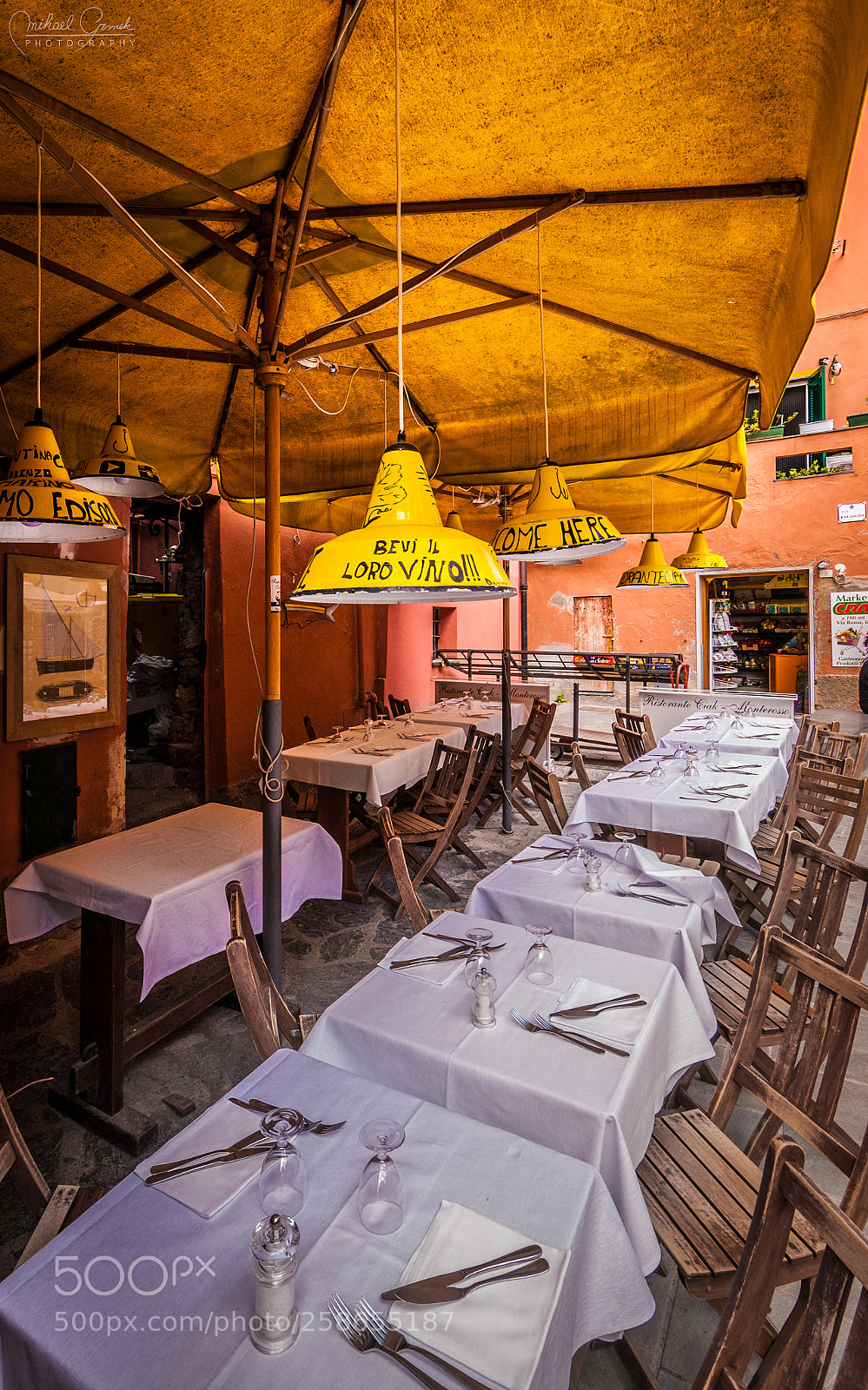 Nikon D200 sample photo. Monterosso al mare photography