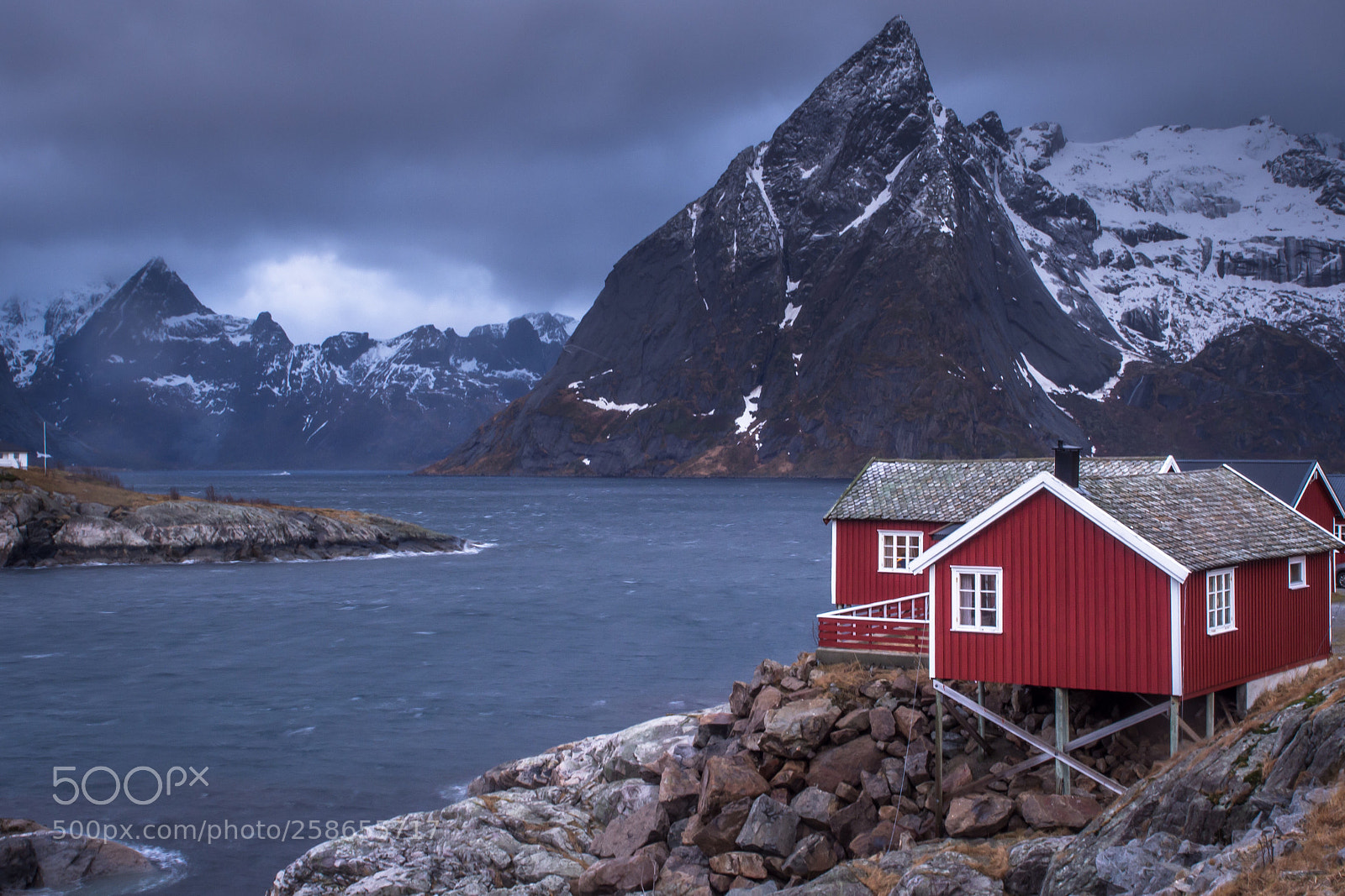Olympus OM-D E-M5 sample photo. Hamnoy photography