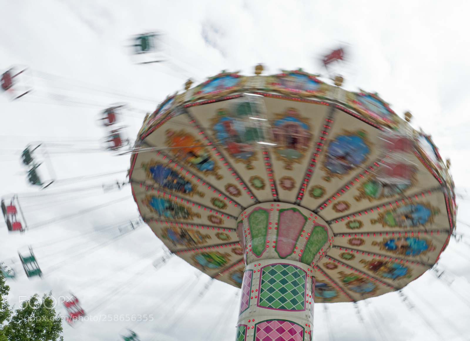 Olympus OM-D E-M5 II sample photo. Fair ground ride 1 photography