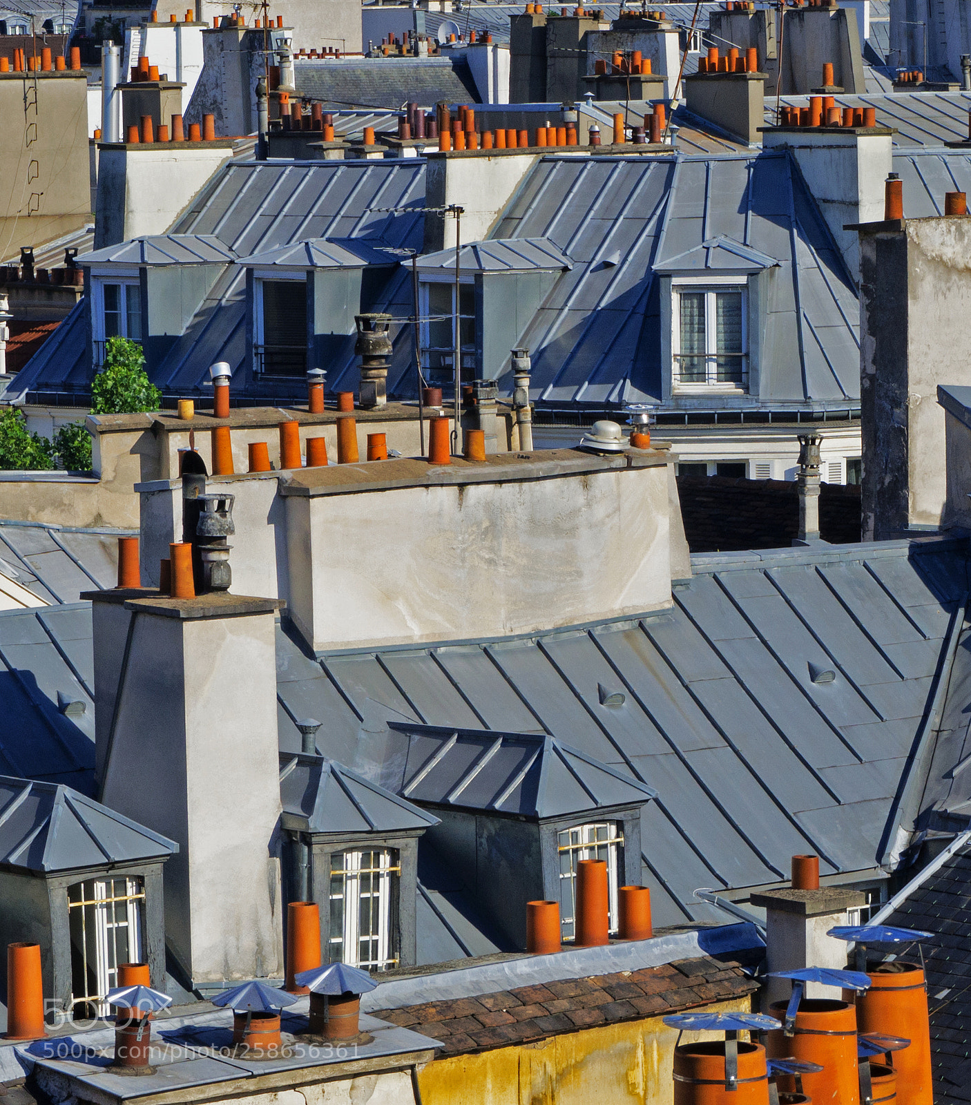 Olympus OM-D E-M10 sample photo. Paris chimneys photography