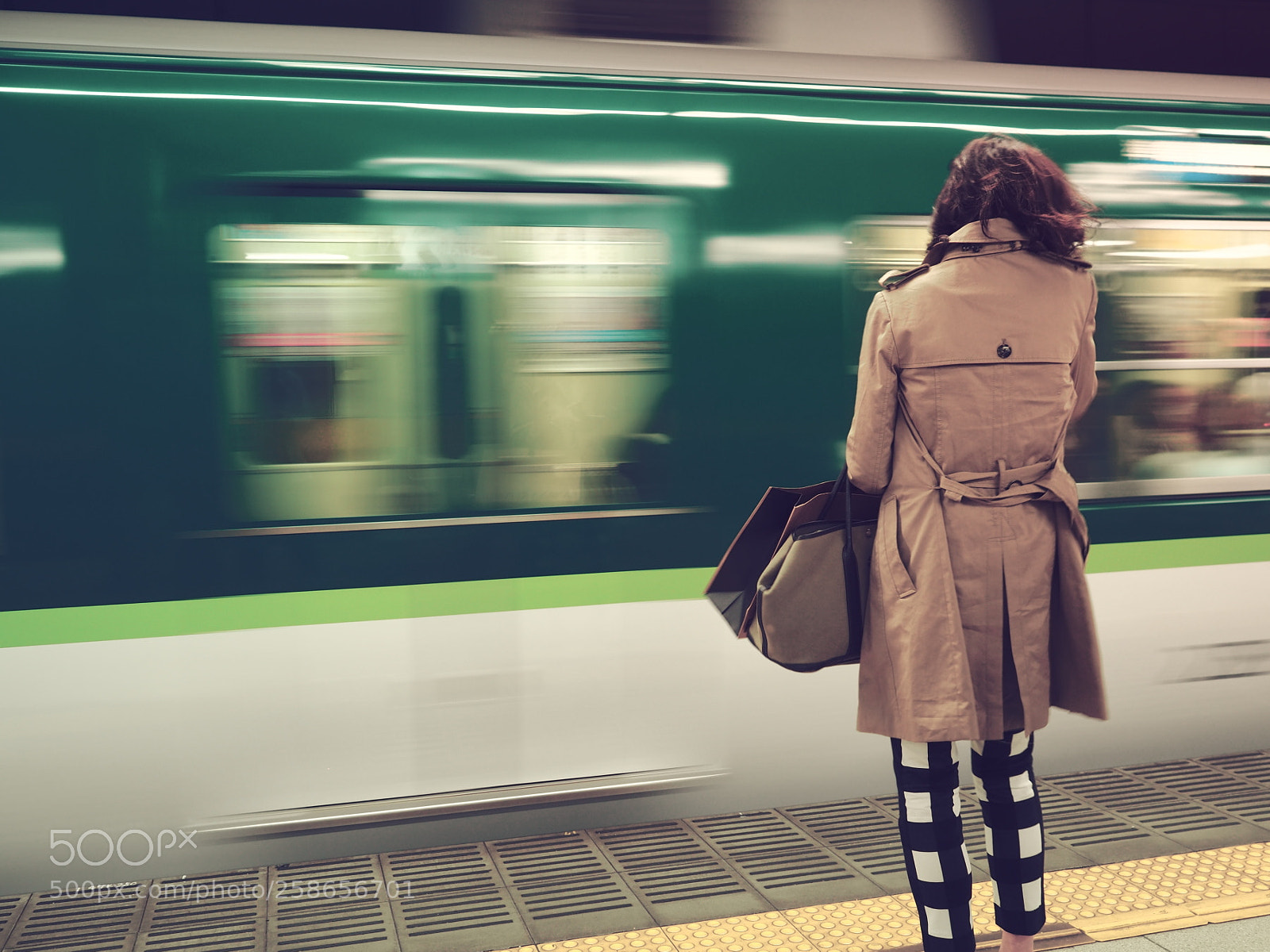 Olympus OM-D E-M10 sample photo. Station! photography