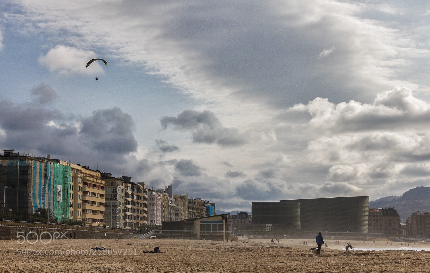 Canon EOS 550D (EOS Rebel T2i / EOS Kiss X4) sample photo. Tarde de primavera  photography