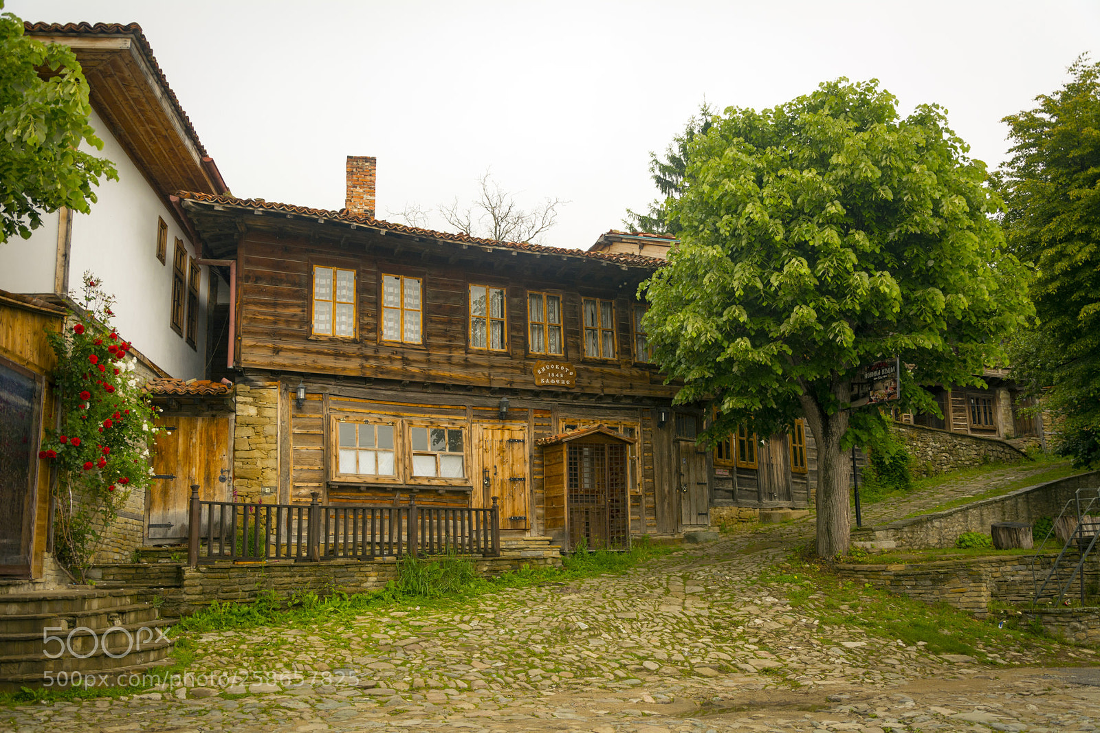 Nikon D5200 sample photo. Zheravna village photography
