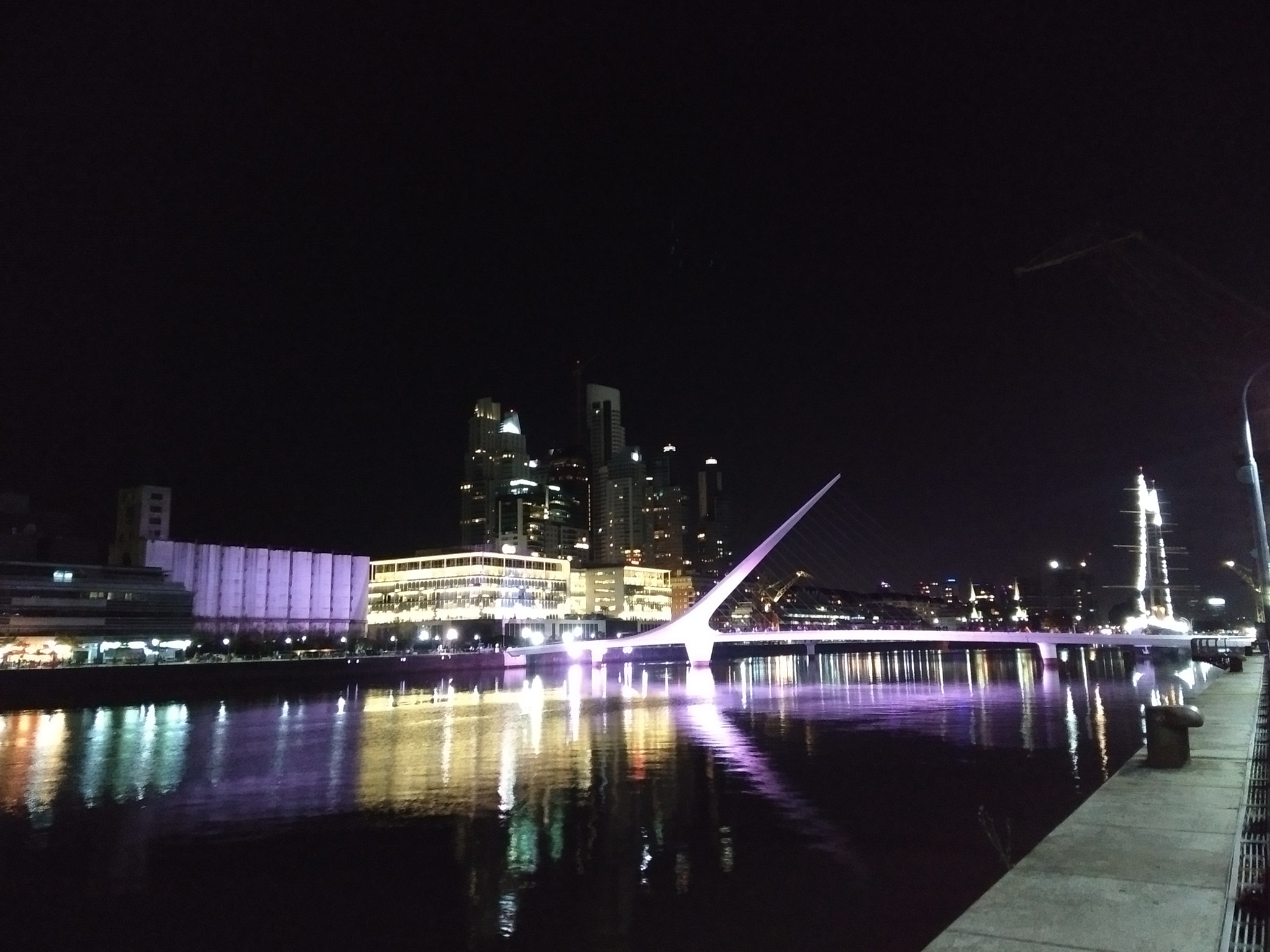 Motorola Moto G (5th Gen) sample photo. Puerto madero photography