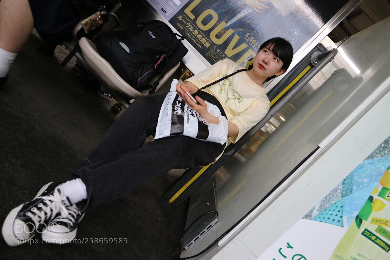 Canon EOS M3 sample photo. Station photography