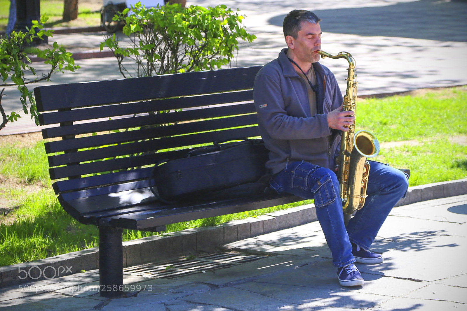 Canon EOS 6D sample photo. City musician photography