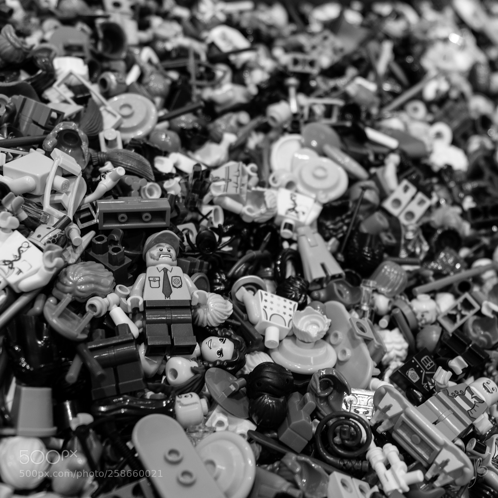 Canon EOS 7D Mark II sample photo. Black & white photography