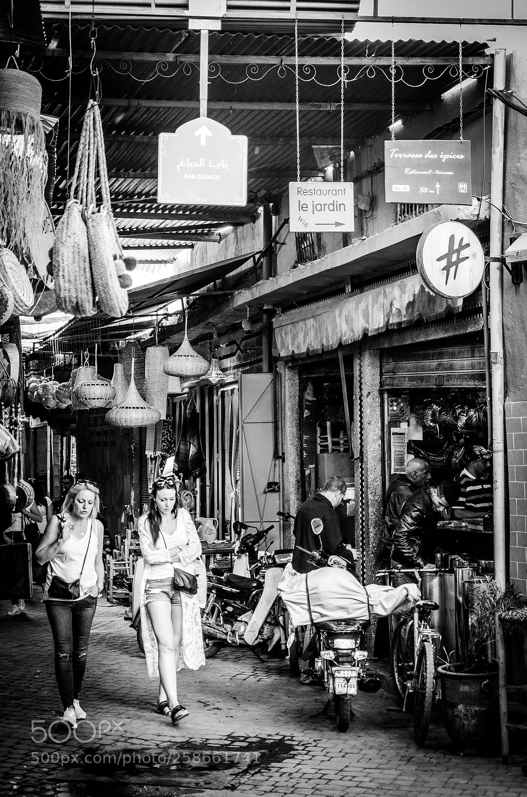 Nikon D7000 sample photo. Street life photography