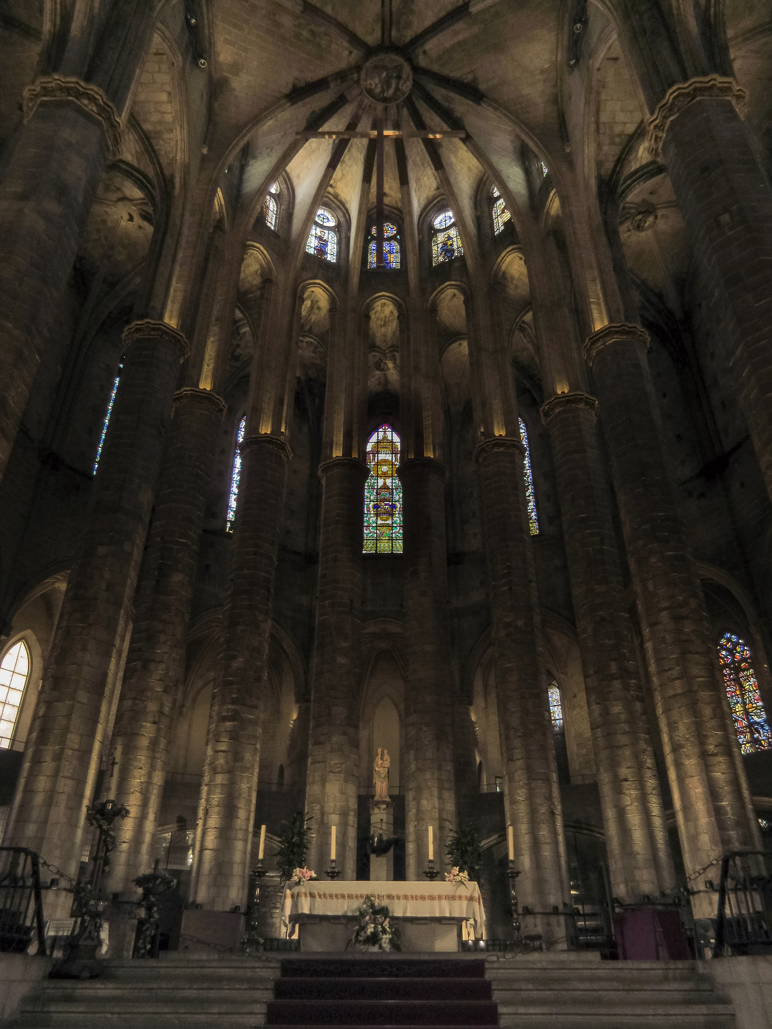 Canon PowerShot ELPH 340 HS (IXUS 265 HS / IXY 630) sample photo. Basilica de santa maria de mar photography