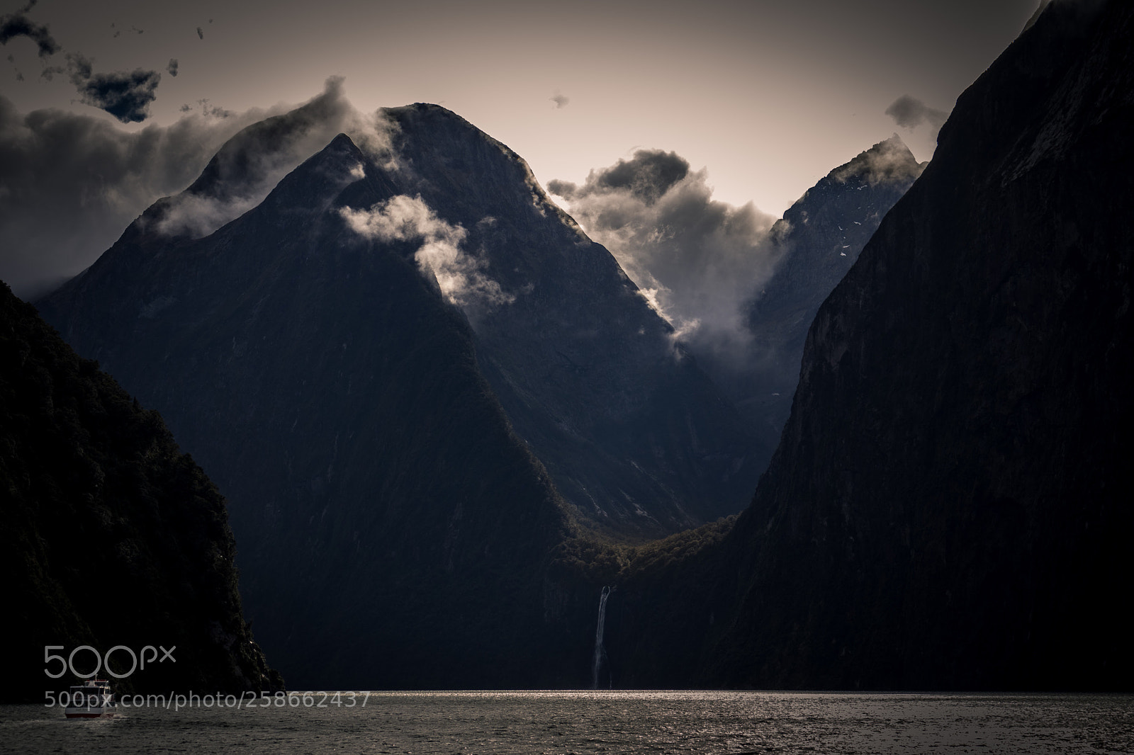 Canon EOS 80D sample photo. Milford sound  photography