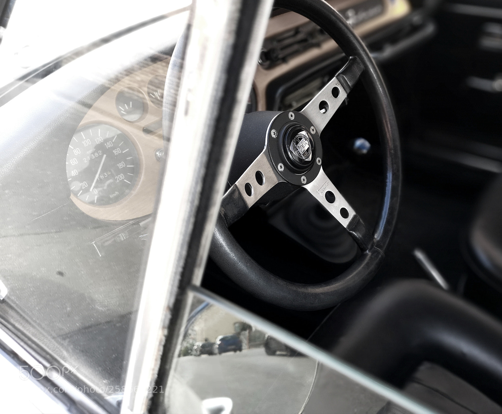 HUAWEI CLT-L09 sample photo. Lancia fulvia story photography