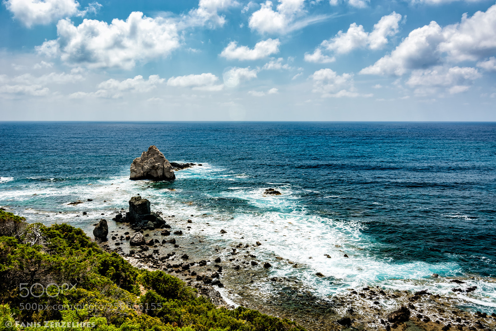 Nikon D5200 sample photo. Rocky coast photography