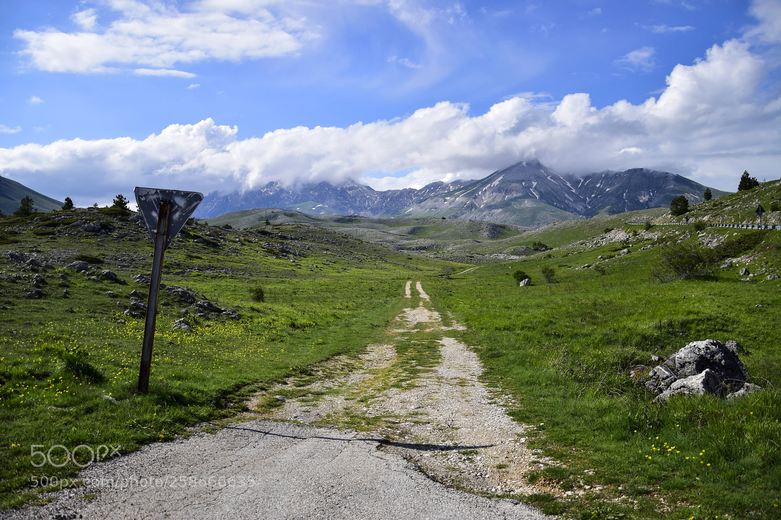 Nikon D5300 sample photo. Gran sasso mountains photography