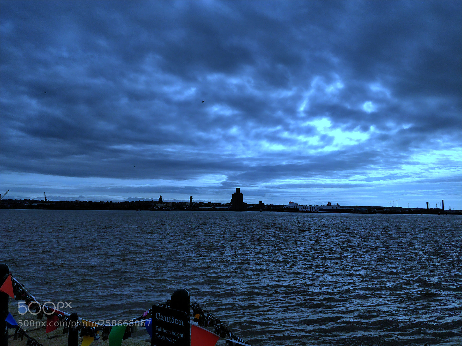 OnePlus 5 sample photo. Into the storm photography