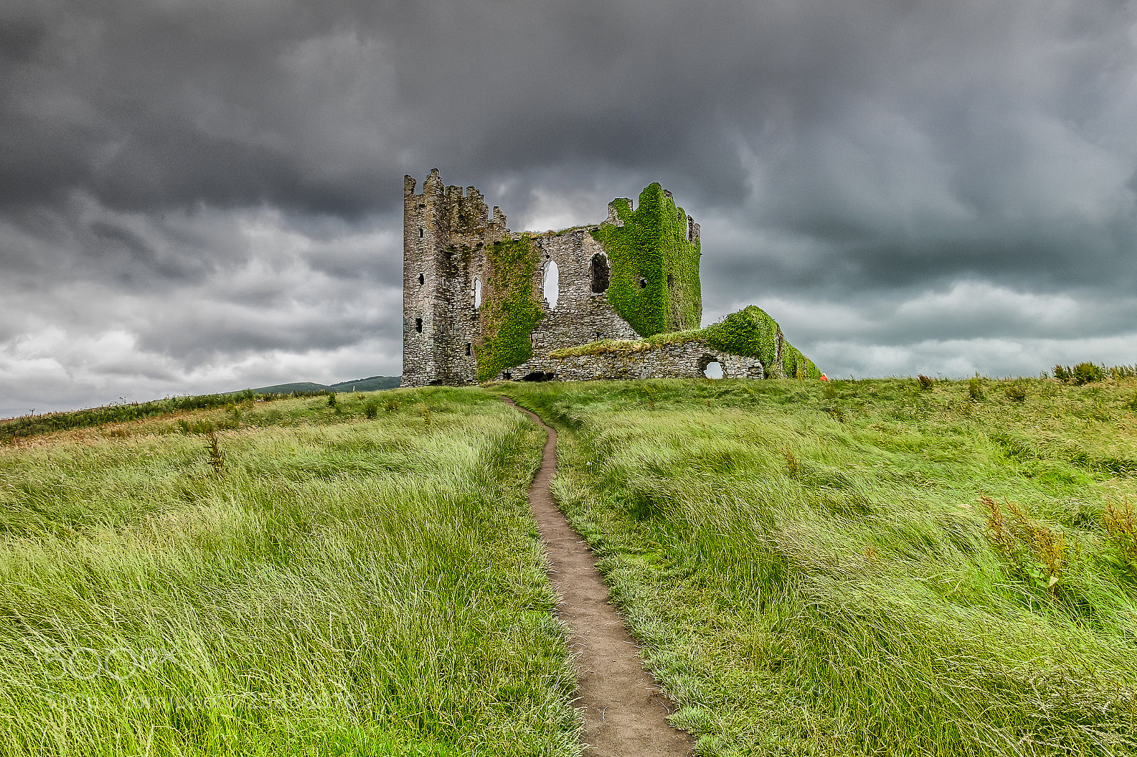 Fujifilm X-M1 sample photo. Ballycarbery castle photography
