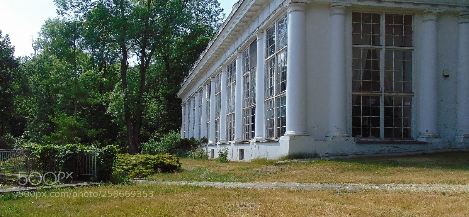 Sony Cyber-shot DSC-H300 sample photo. Palace photography