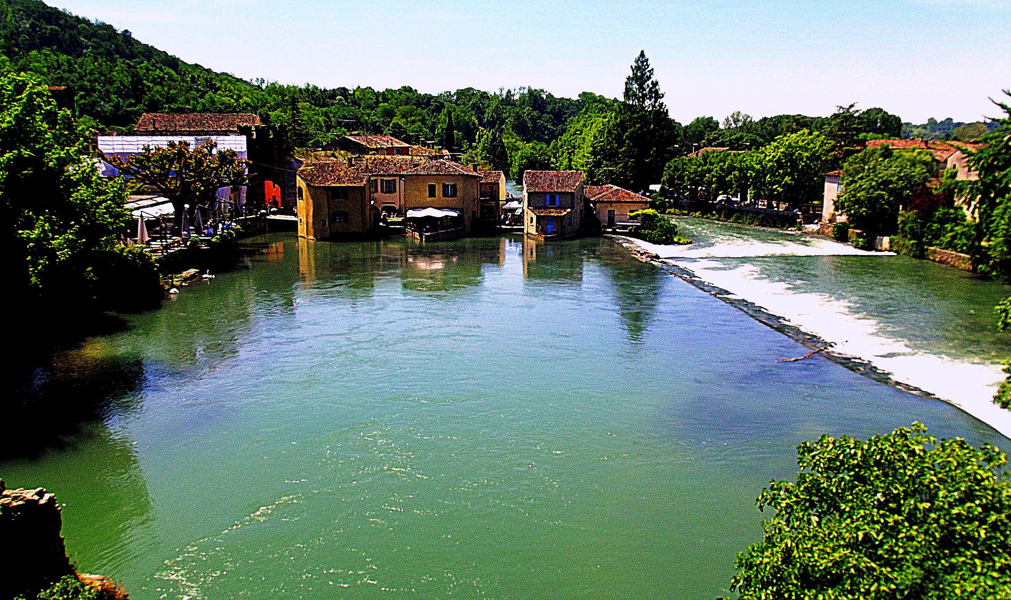 FujiFilm FinePix S2950 (FinePix S2990) sample photo. I tre mulini del borghetto sul mincio. photography