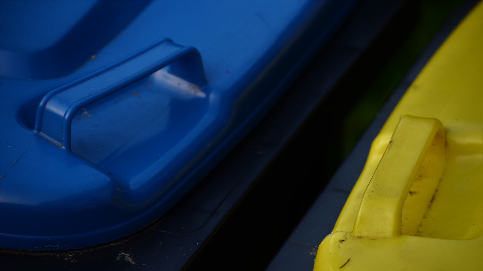 Nikon D5100 sample photo. Litter boxes photography