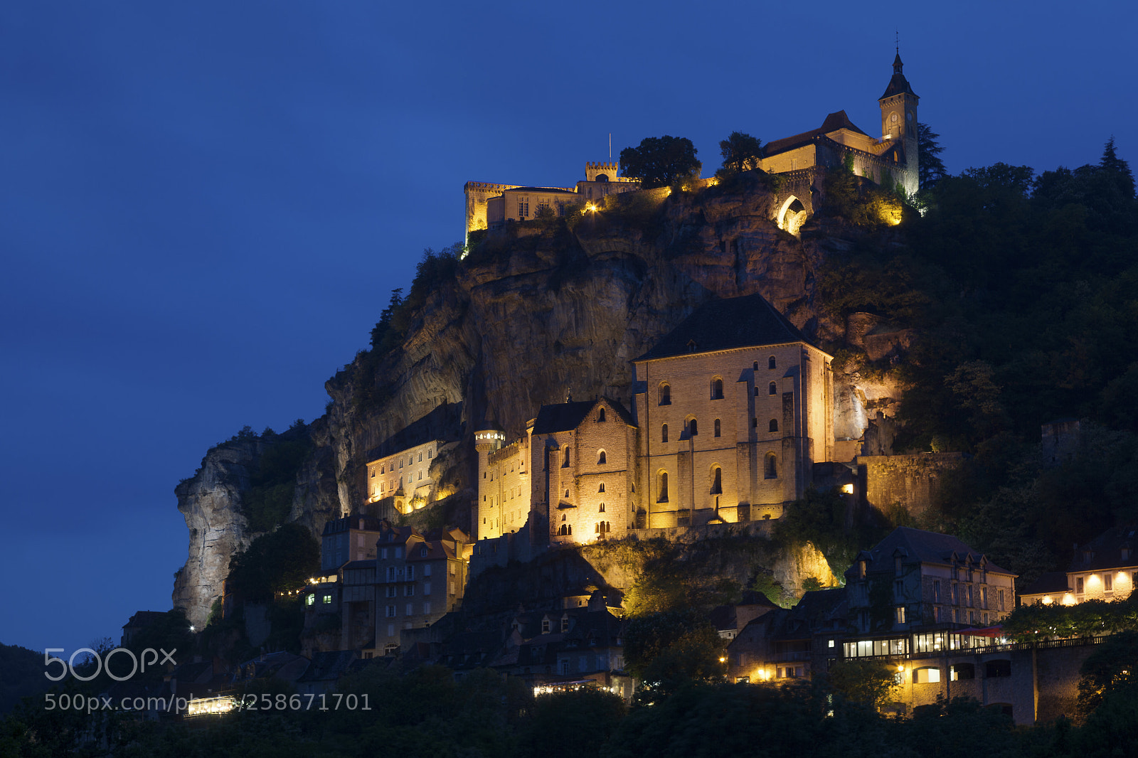 Canon EOS 5D Mark II sample photo. Nightfall in rocamadour, lot photography