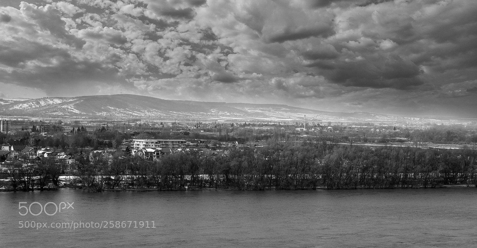 Canon EOS 550D (EOS Rebel T2i / EOS Kiss X4) sample photo. Slovenia's nature b&w photography
