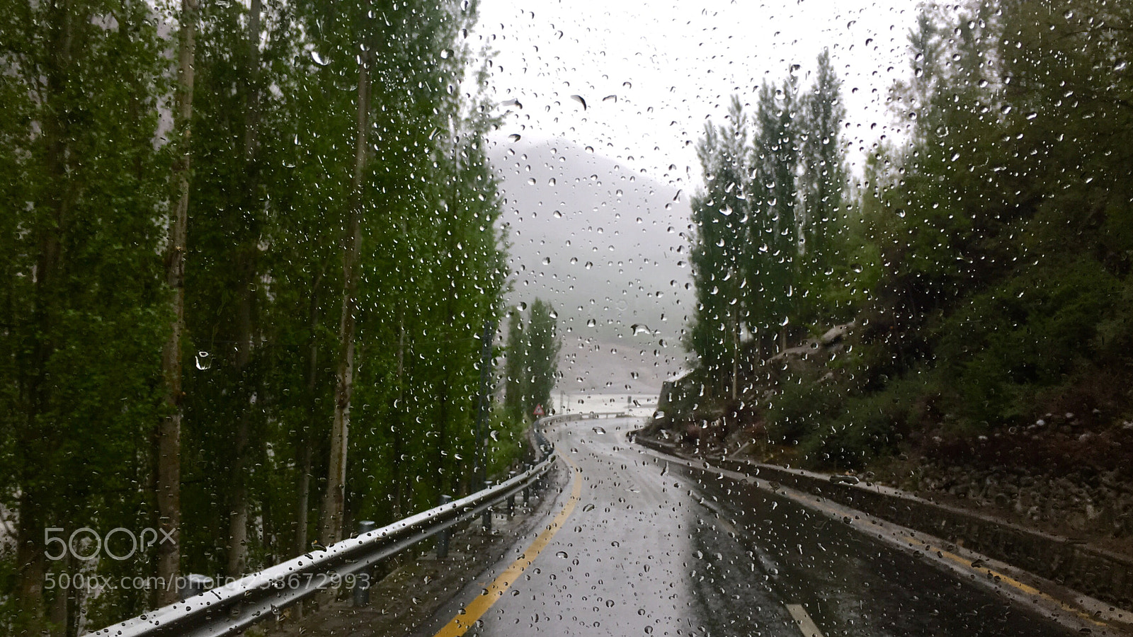 Apple iPhone 6s sample photo. Rain drops photography