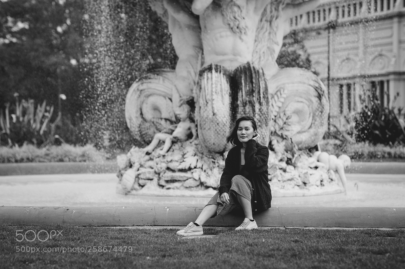 Canon EOS 6D sample photo. By the fountain photography