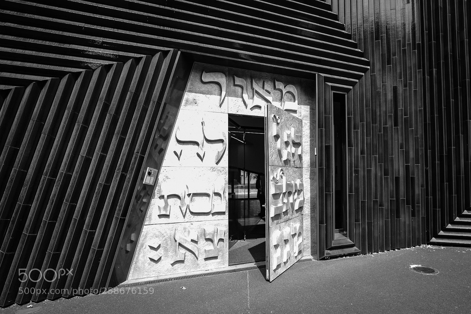 Fujifilm X-T20 sample photo. 'open minded' photography