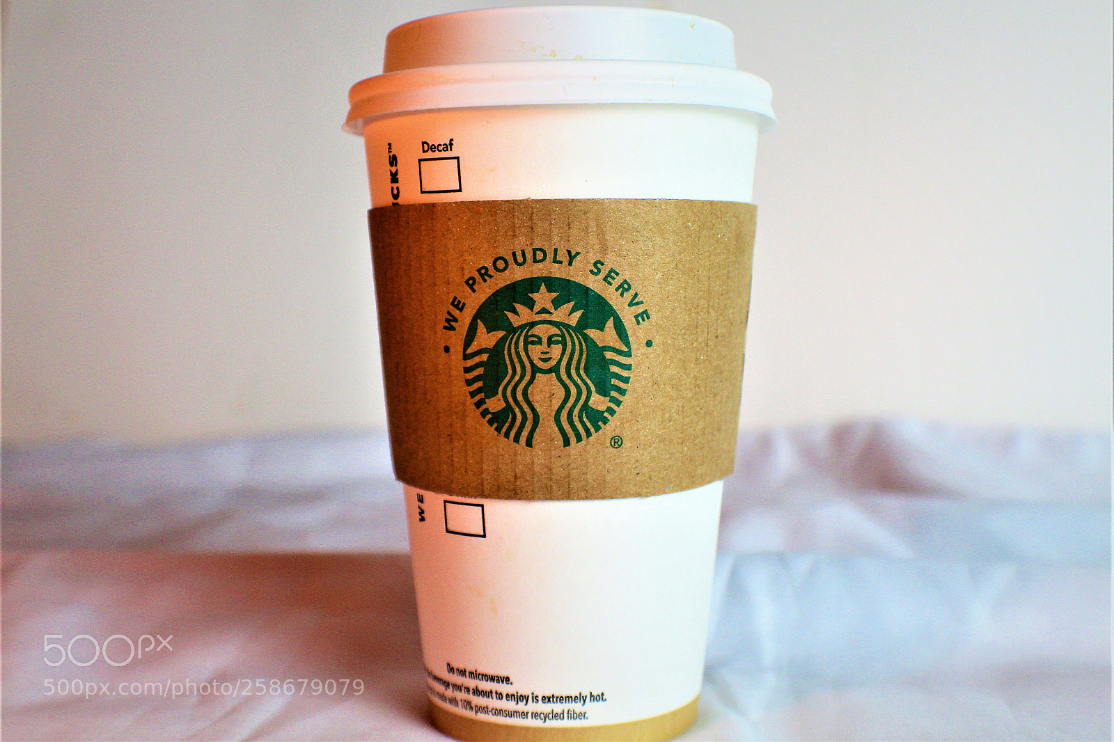 Canon EOS 1300D (EOS Rebel T6 / EOS Kiss X80) sample photo. Starbucks coffee photography