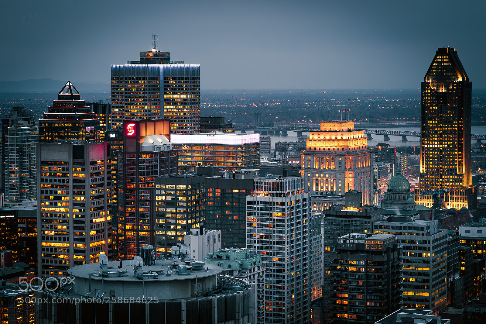 Canon EOS 6D sample photo. Montr al depuis le photography