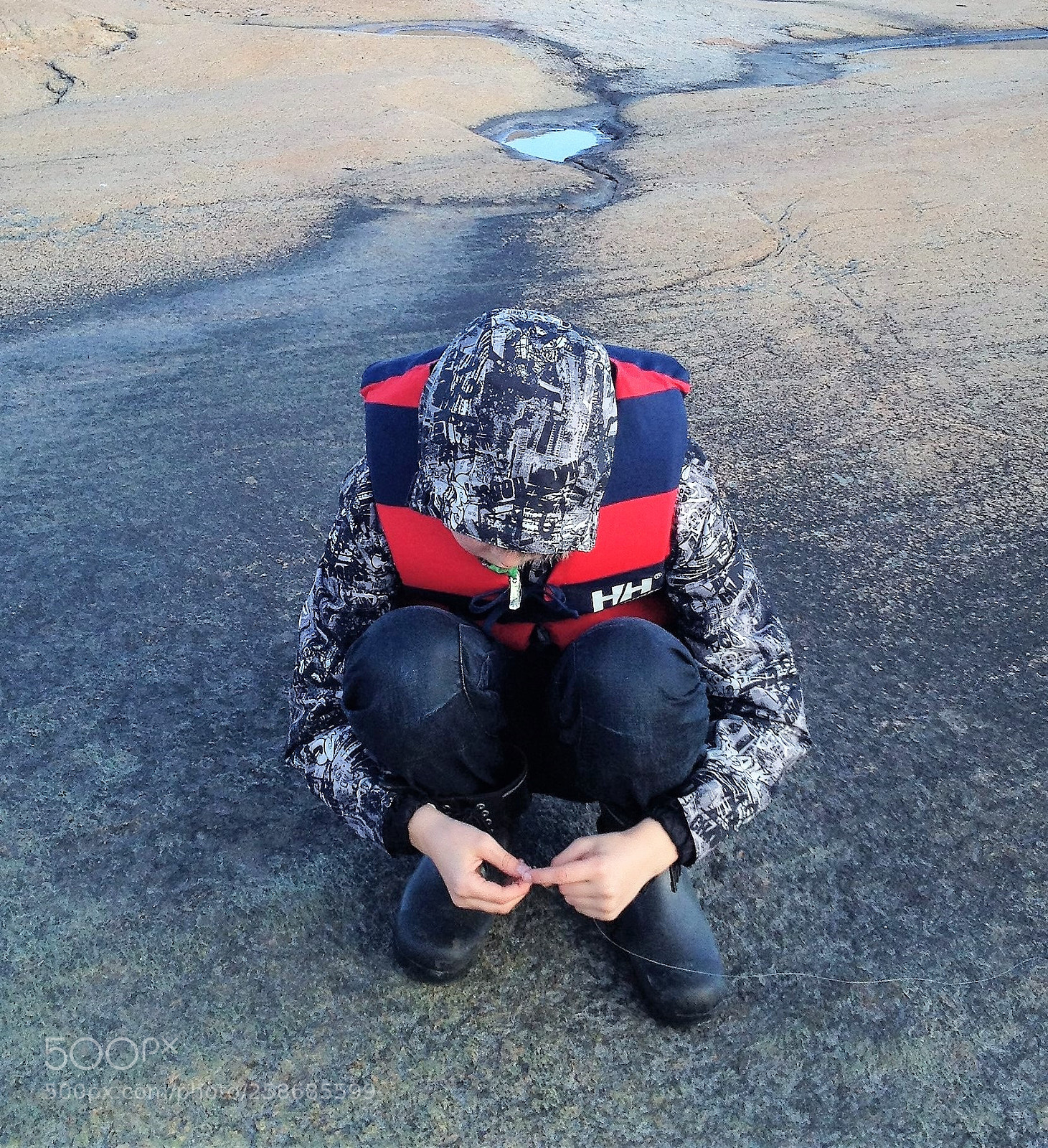 Apple iPhone 4S sample photo. Little boy hoping for photography
