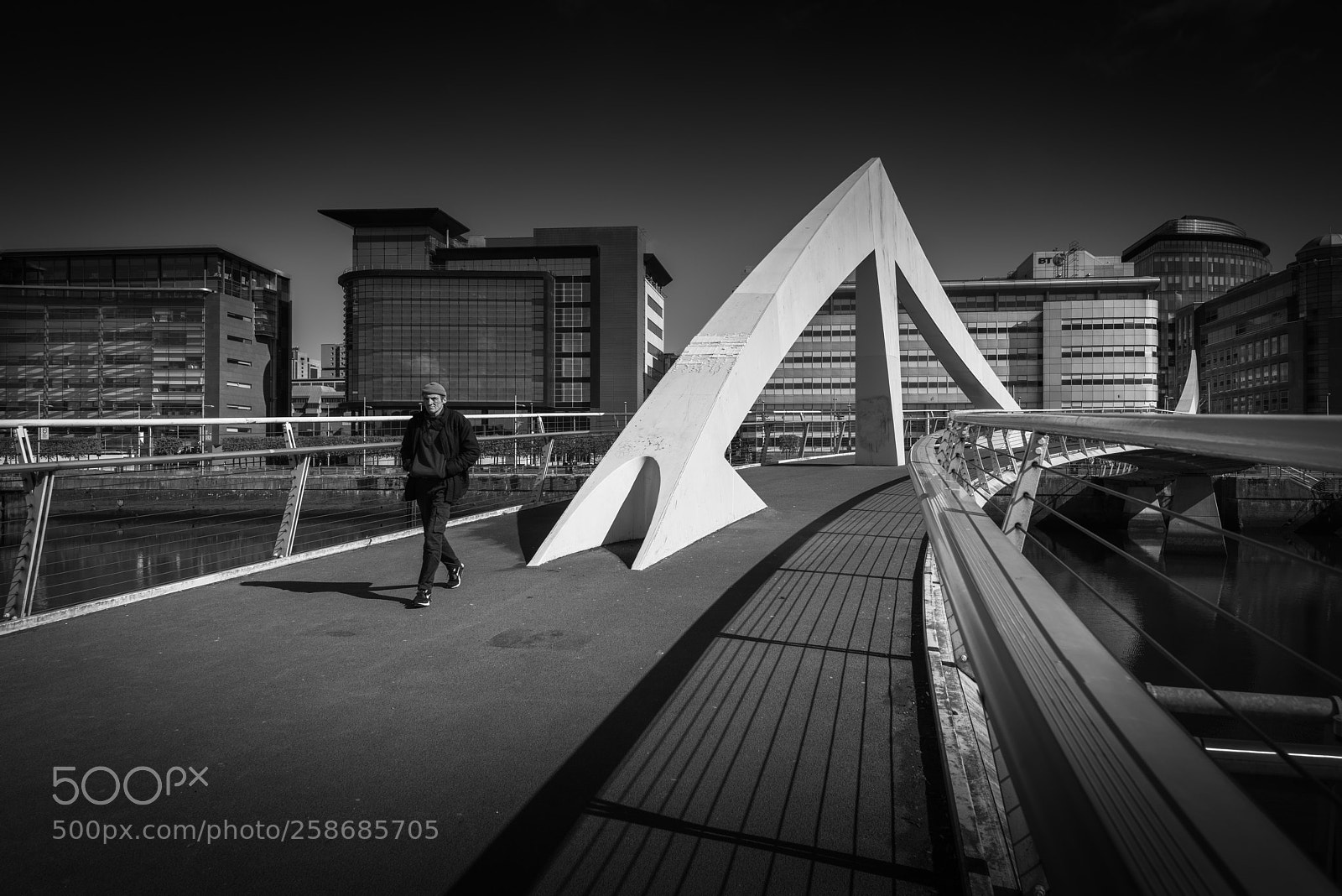 Nikon D810 sample photo. Tradeston bridge - glasgow photography