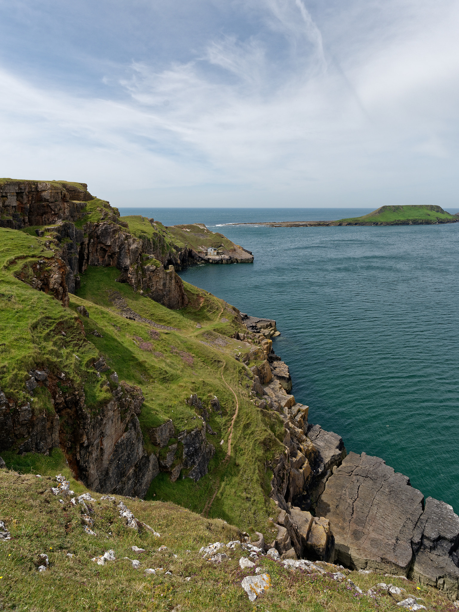Nikon AF-S Nikkor 18-35mm F3.5-4.5G ED sample photo. Rhosilli bay, worm's head photography