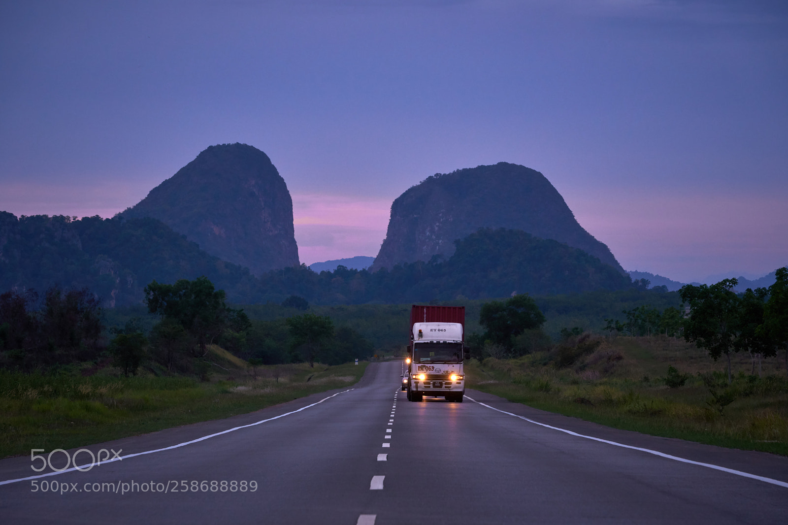 Sony a6300 sample photo. My roads photography