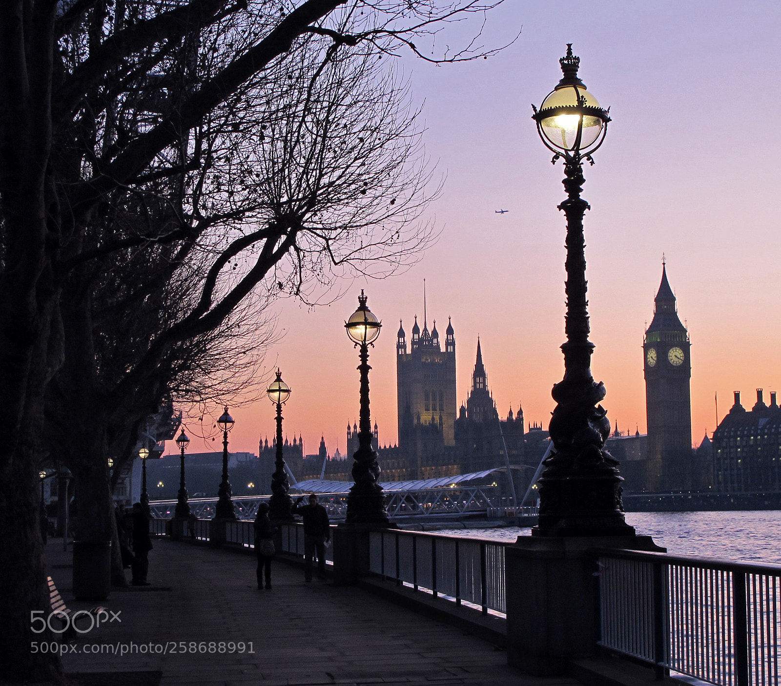 Canon PowerShot G11 sample photo. Pink evening inlondon photography