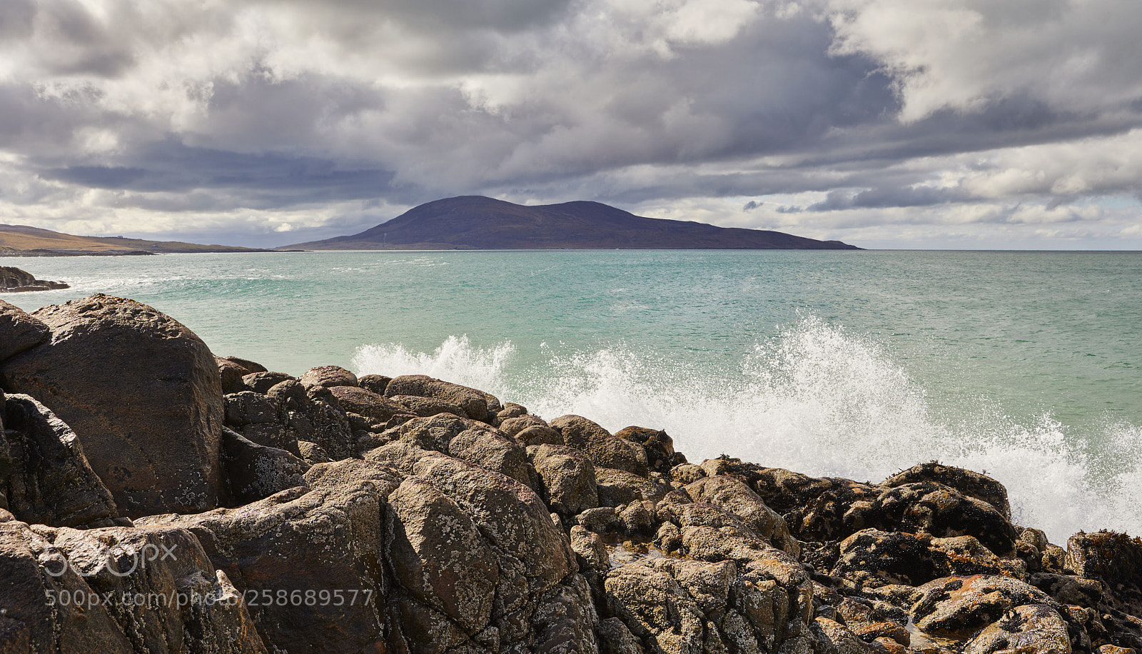 Canon EOS 5D Mark IV sample photo. Breaking waves photography