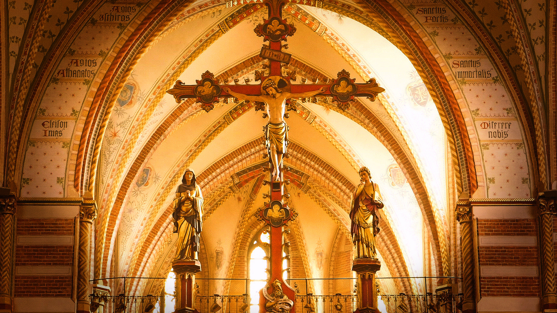 Panasonic Lumix DMC-G85 (Lumix DMC-G80) sample photo. Parkstraat kerk kruisbeeld photography