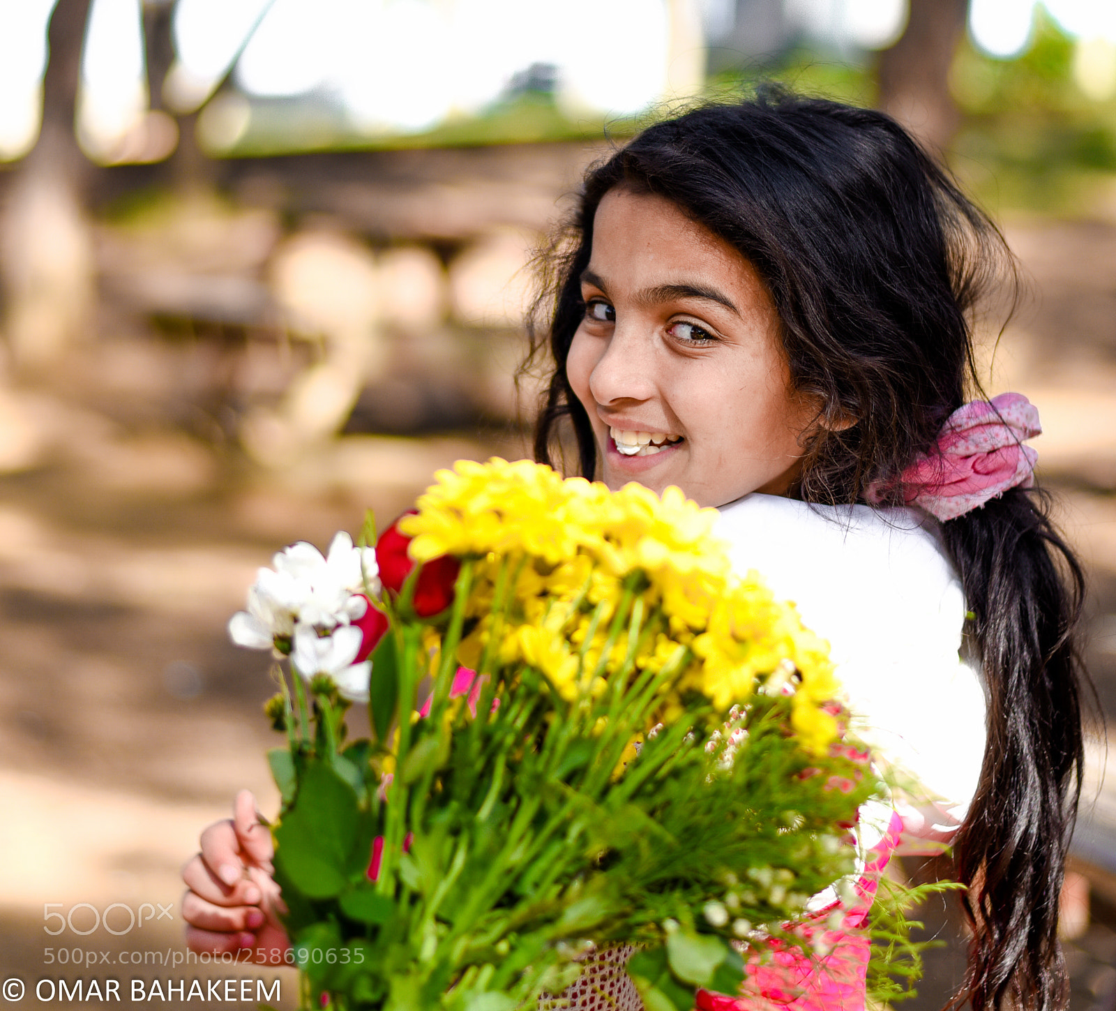 Nikon D750 sample photo. Flower seller photography